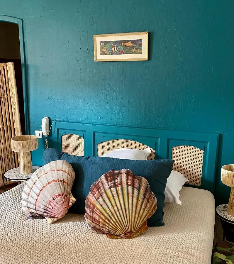 Le Jardin D'Emile Hotel Cassis 3*,